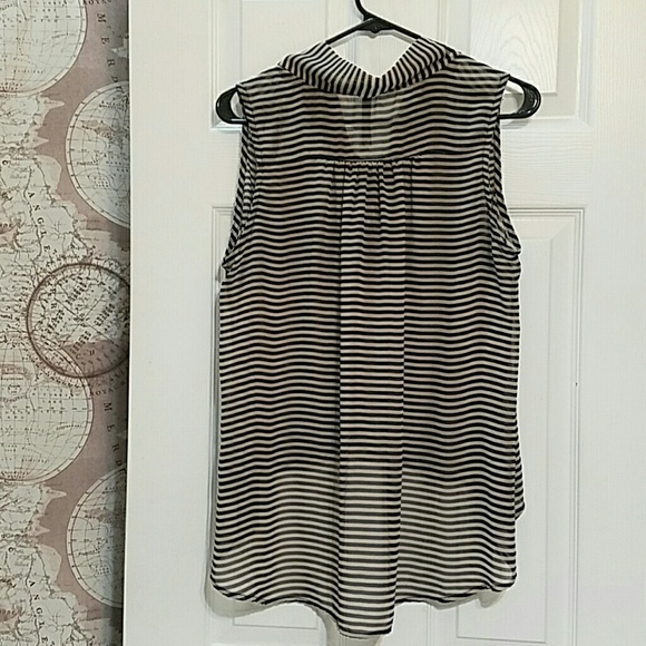 Stripe Tie Top - Picture 2 of 3