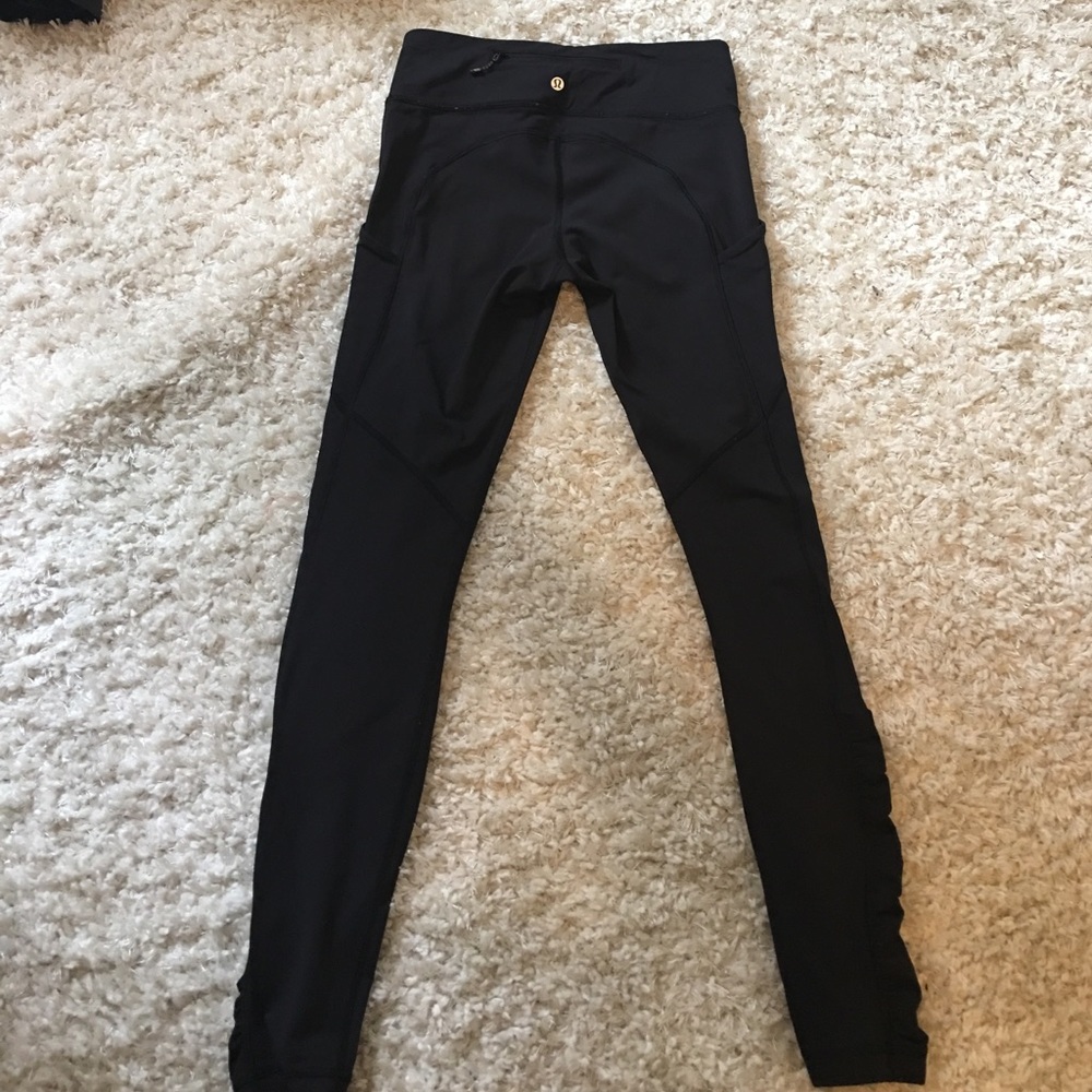 Lululemon black speed tight