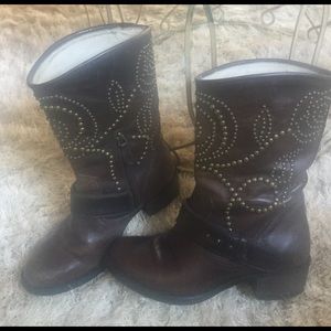 Guess leather boots