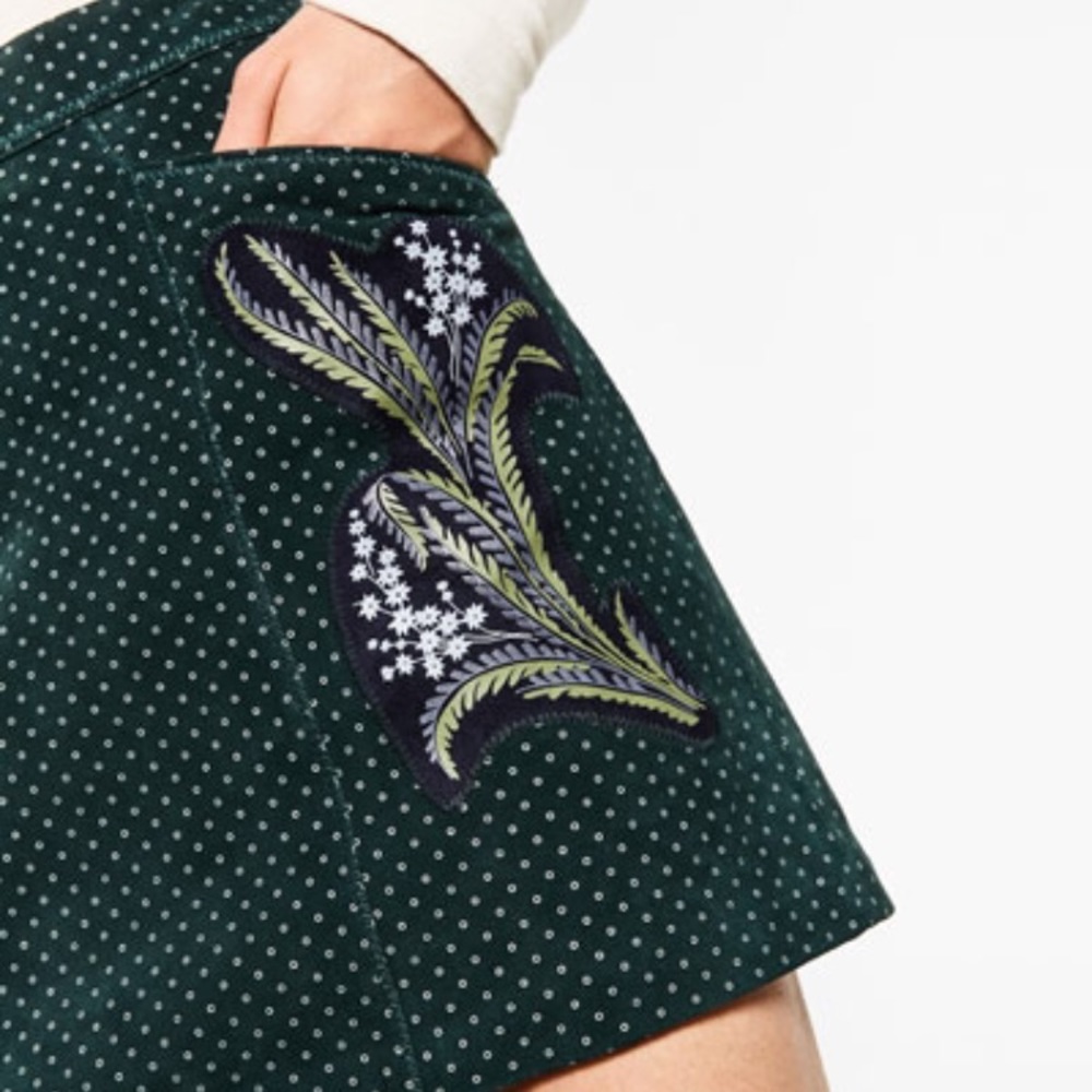 🆕Zara Printed Leather A-line Skirt Green