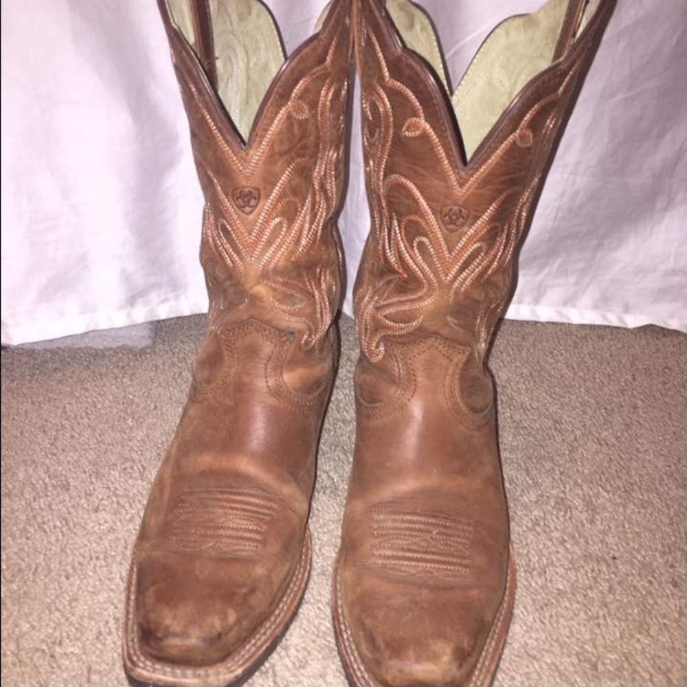 Ariat cowboy boots