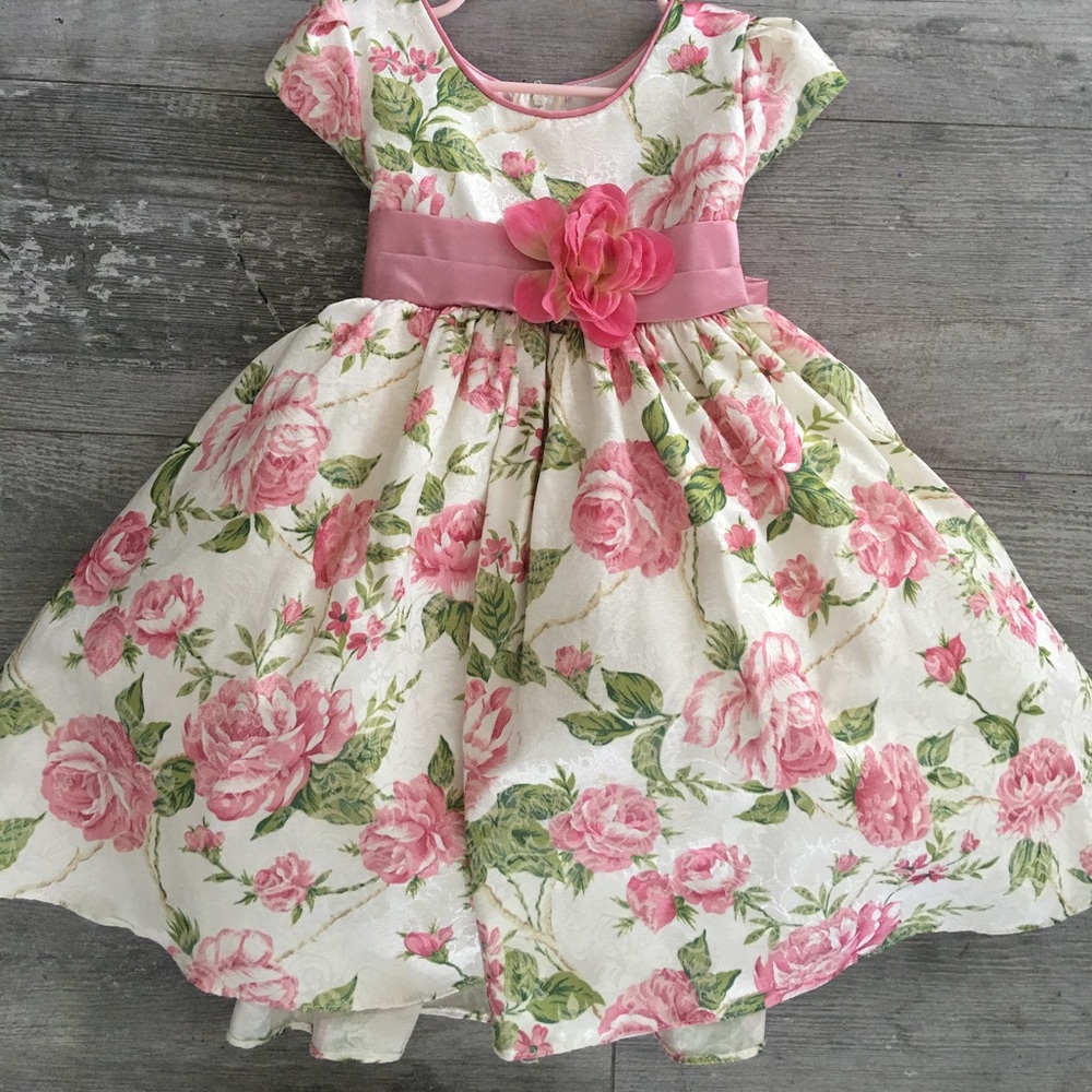 Floral dress with tulle underneath