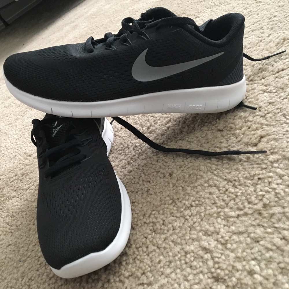 Nike Free Runs