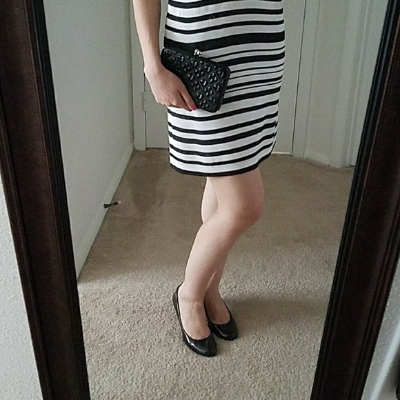 Cute Little Black Clutch with Silver Hardware - Picture 4 of 4