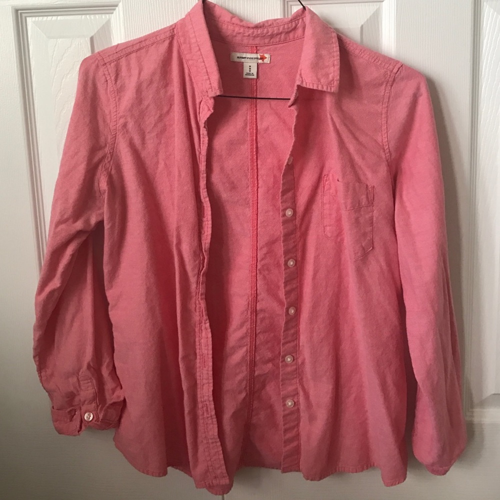 Old Navy button up top.