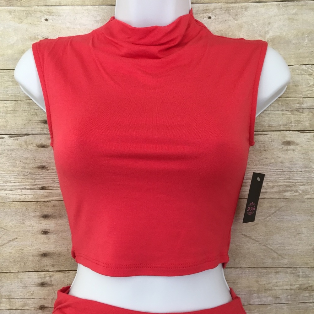 2 Piece Coral Set - Picture 4 of 6