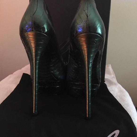 B Brian Atwood Platform Stiletto - Picture 3 of 4