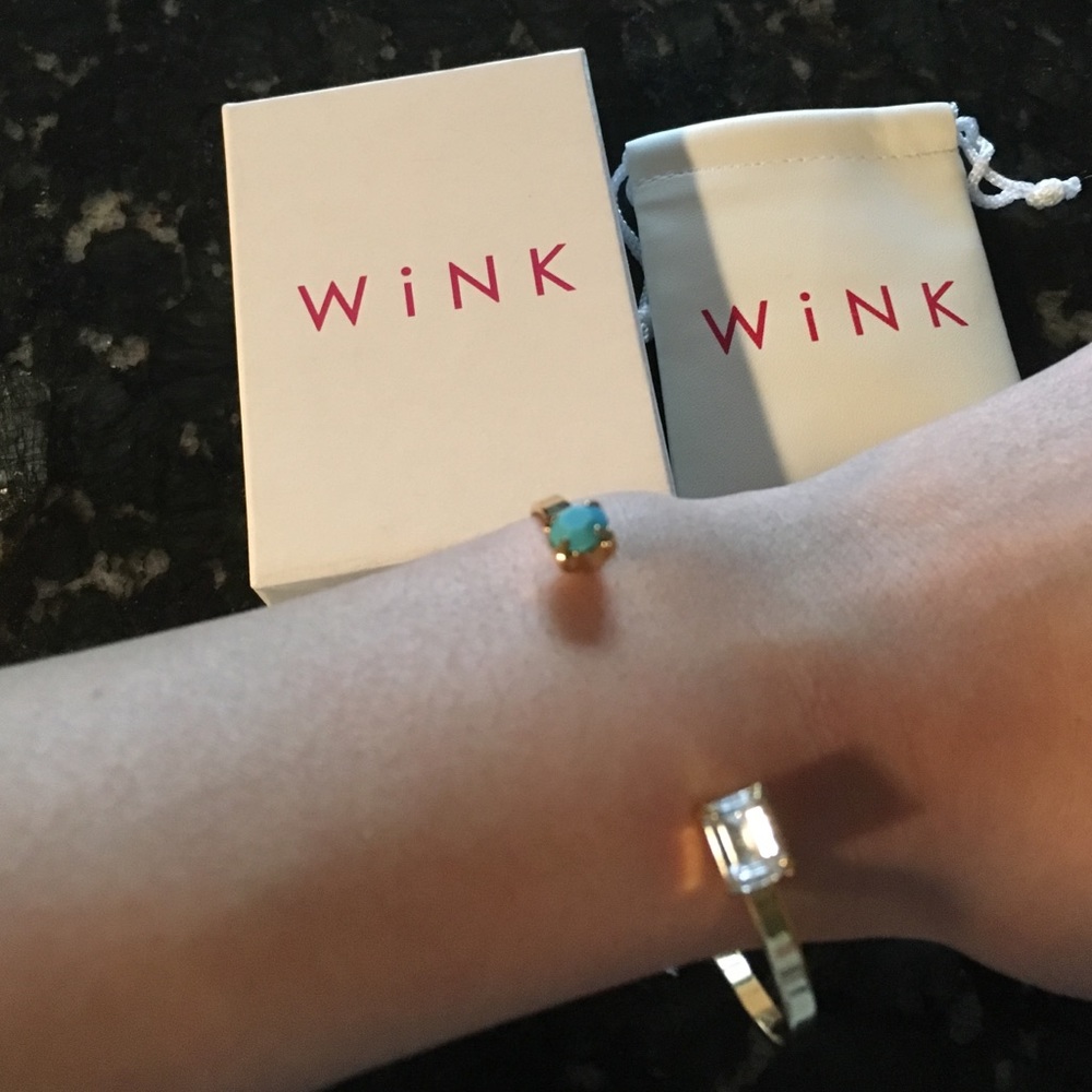 Wink open bangle