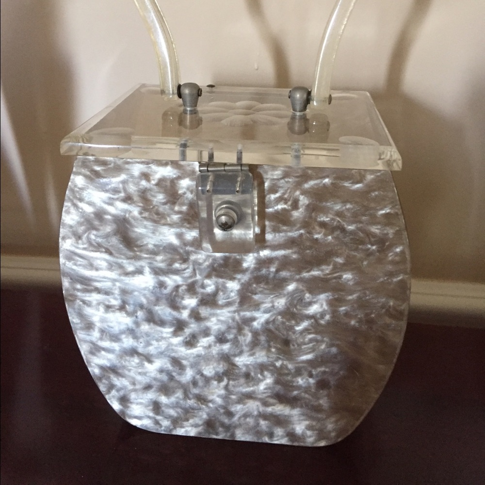 Vintage 1950's Lucite box purse. - Picture 3 of 8