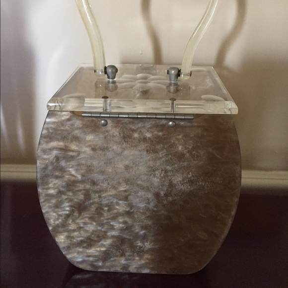 Vintage 1950's Lucite box purse. - Picture 4 of 8