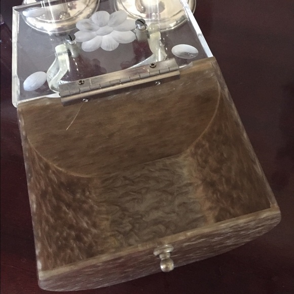 Vintage 1950's Lucite box purse. - Picture 6 of 8