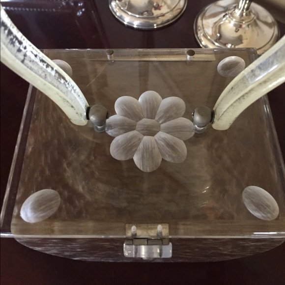 Vintage 1950's Lucite box purse. - Picture 7 of 8