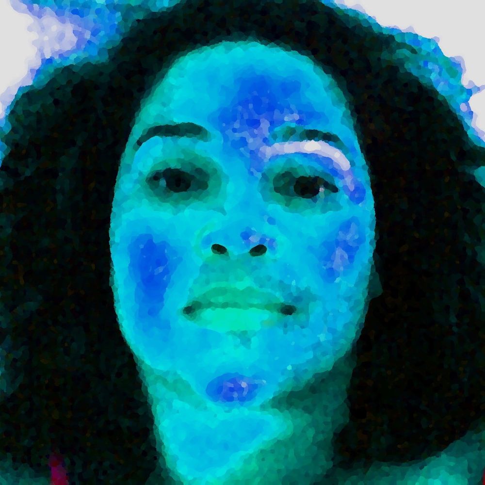 Meet your Posher, Eunisha