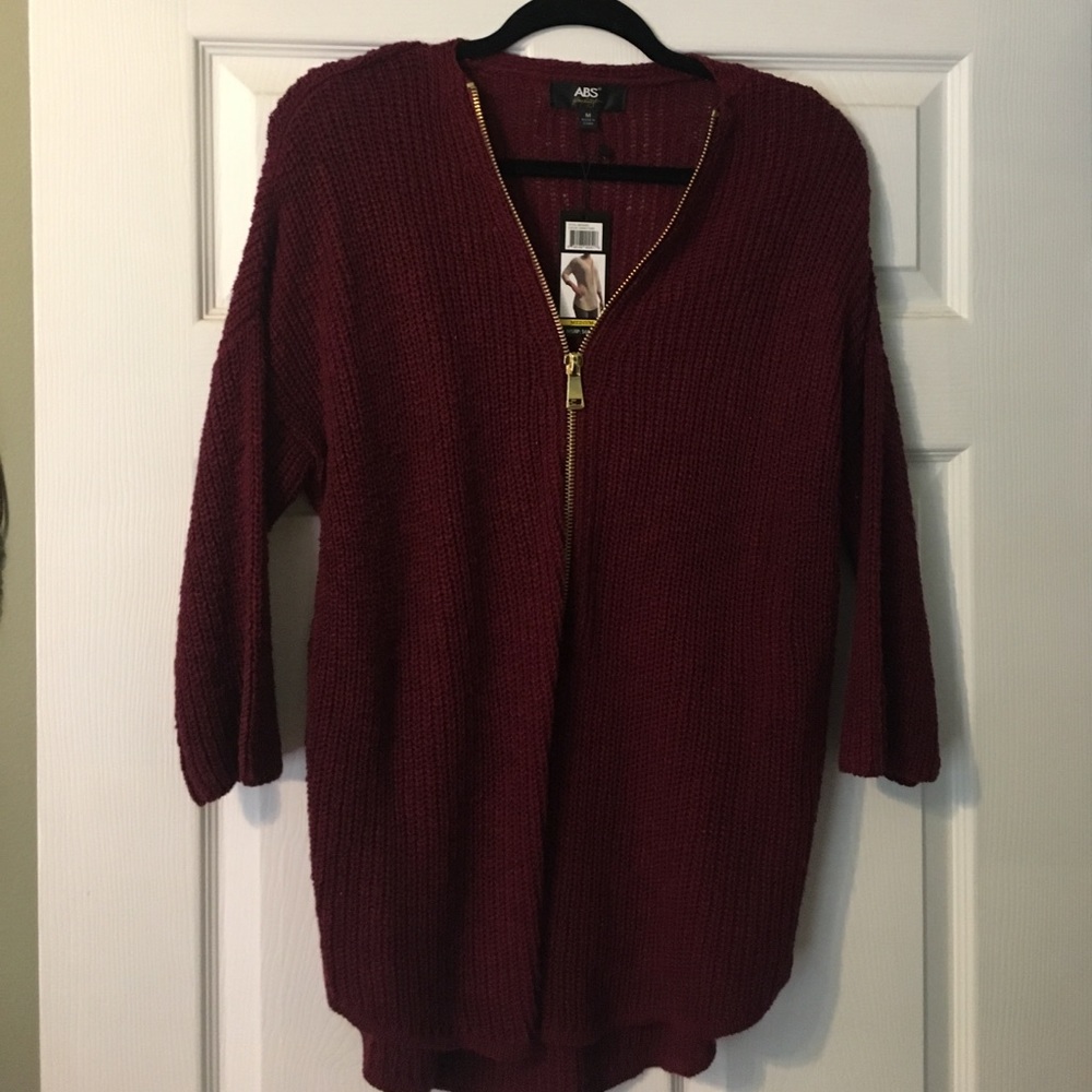 Burgundy low neck sweater