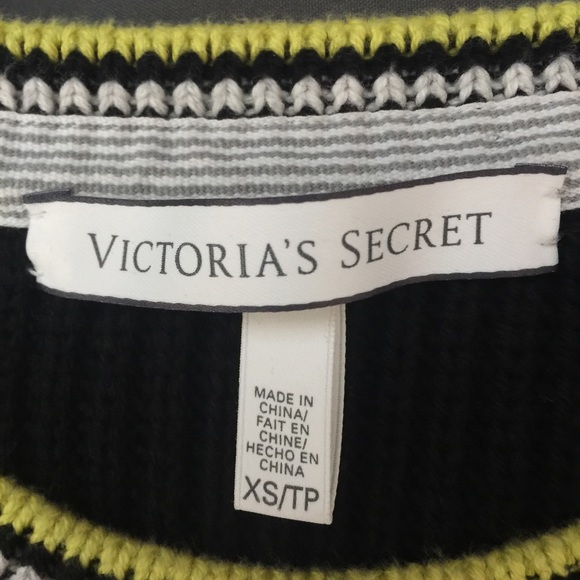 Victoria's Secret Crewneck Sweater - Picture 4 of 4