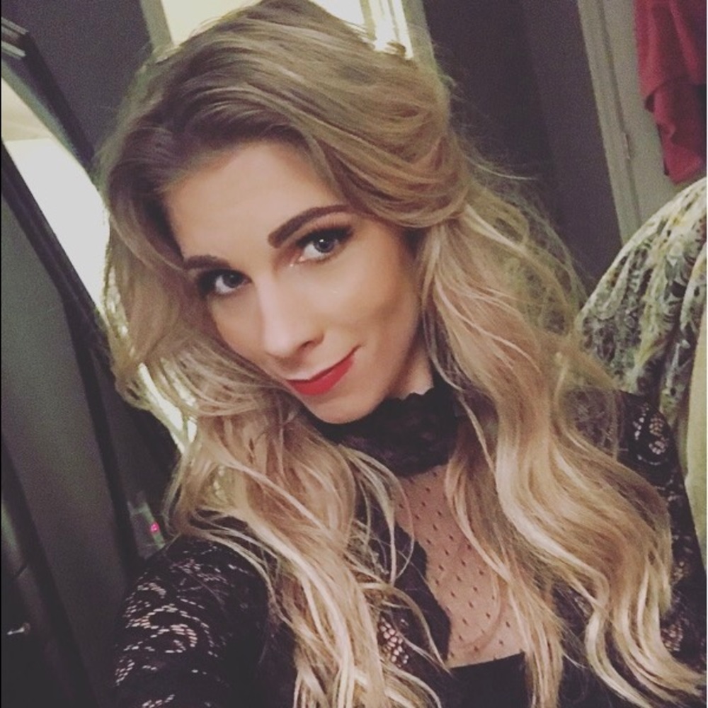 Meet your Posher, Christina