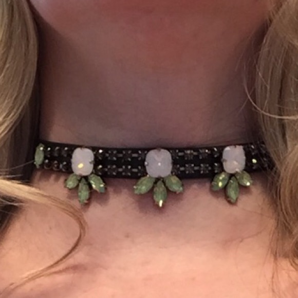 Beautiful Glass Jewel Choker Necklace - Picture 2 of 5