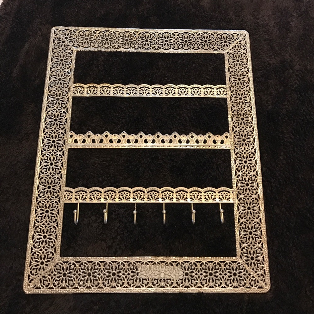 Jewelry holder
