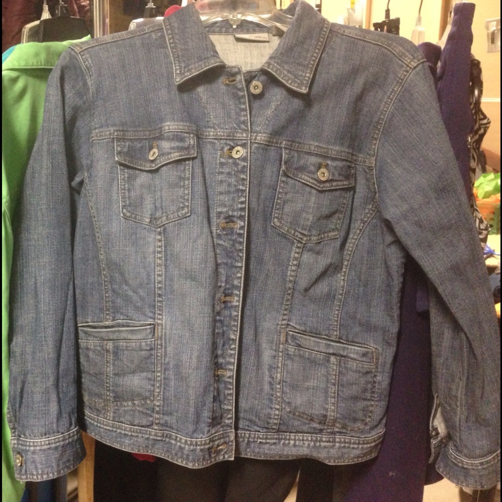 Chico's Platinum Denim jacket size 2