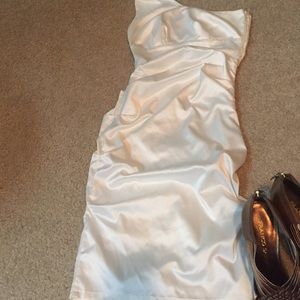 One shoulder white dress