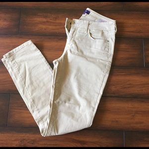 ✨Sale✨NYDJ skinny jeans tan color