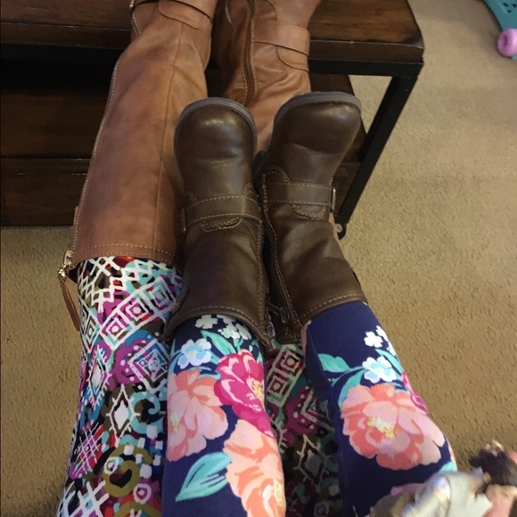 1-Left! Spring Mixed Print Leggings - Picture 6 of 6