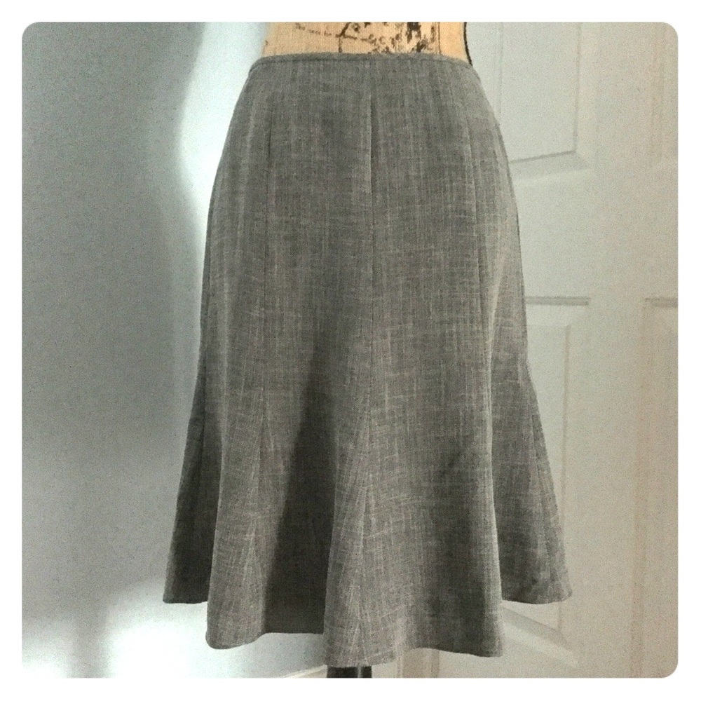 Anne Klein gray skirt