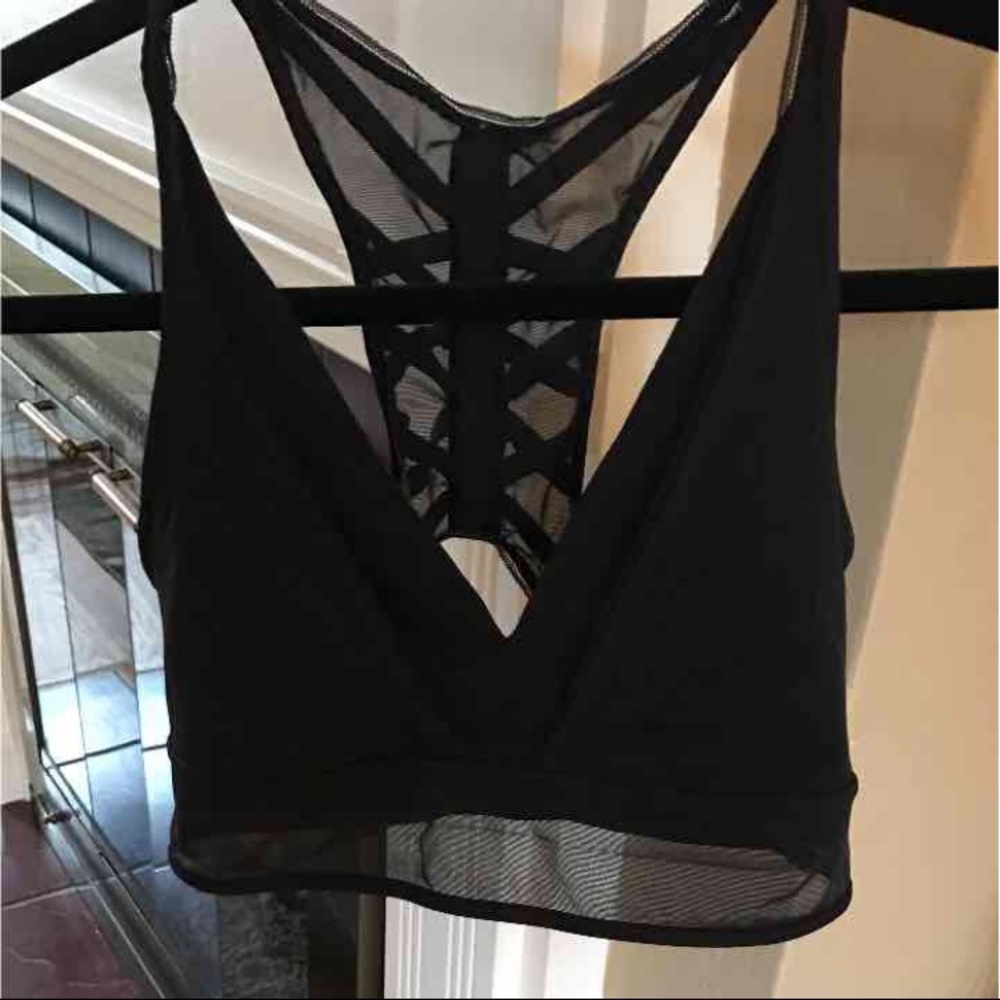 Black Lululemon Sports Bra