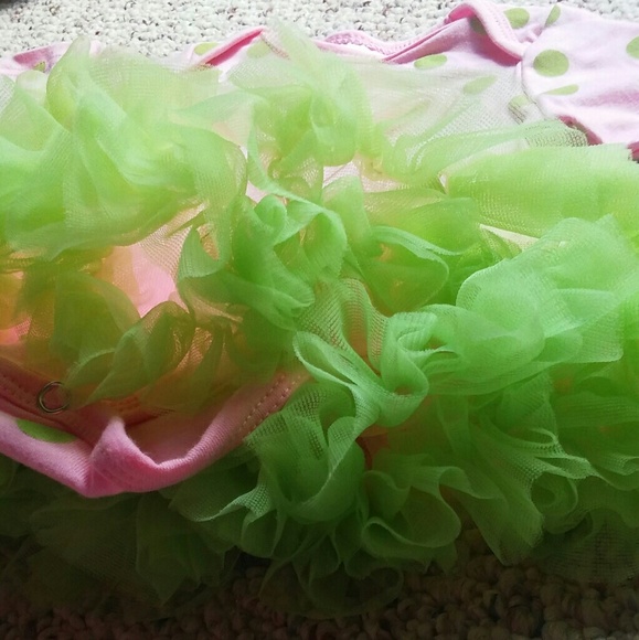 NWOT Bunny Tutu Onesie - Picture 5 of 5