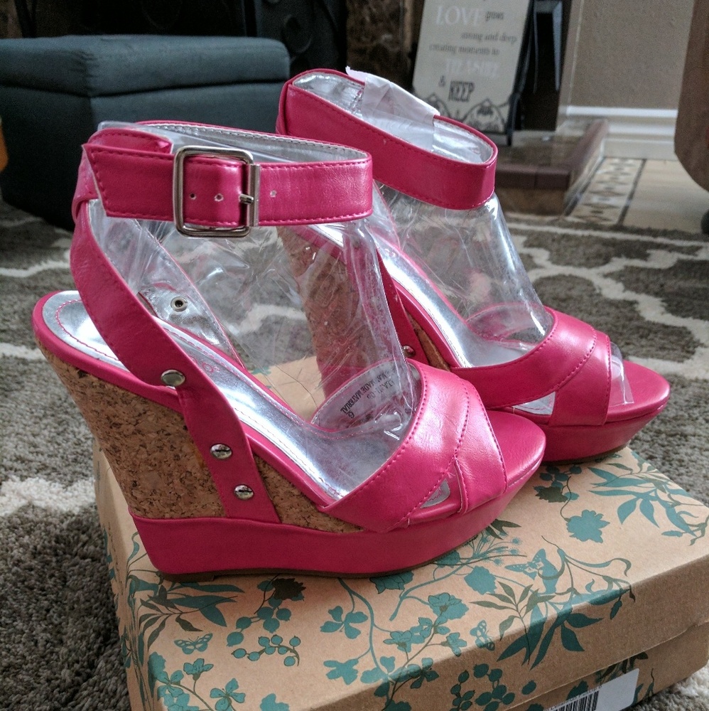 Pink/Tan Wedge