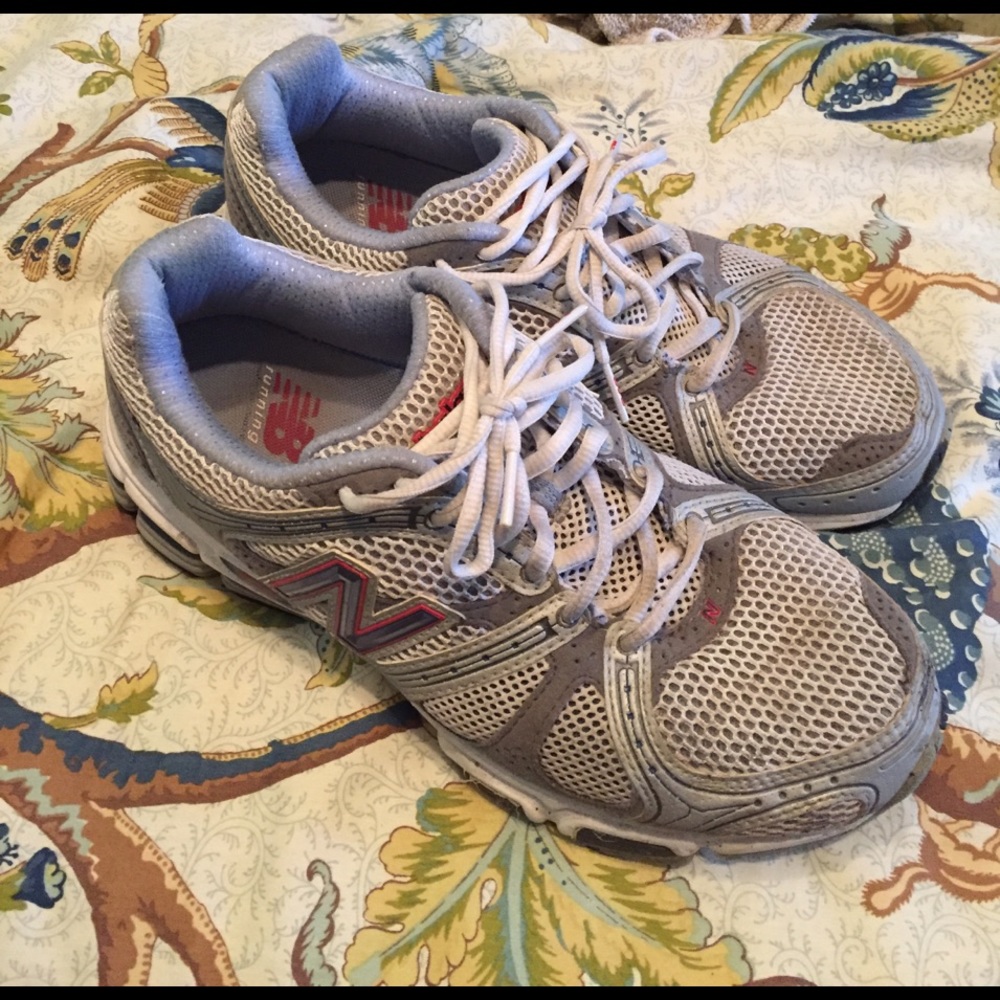 Ladies New Balance shoes