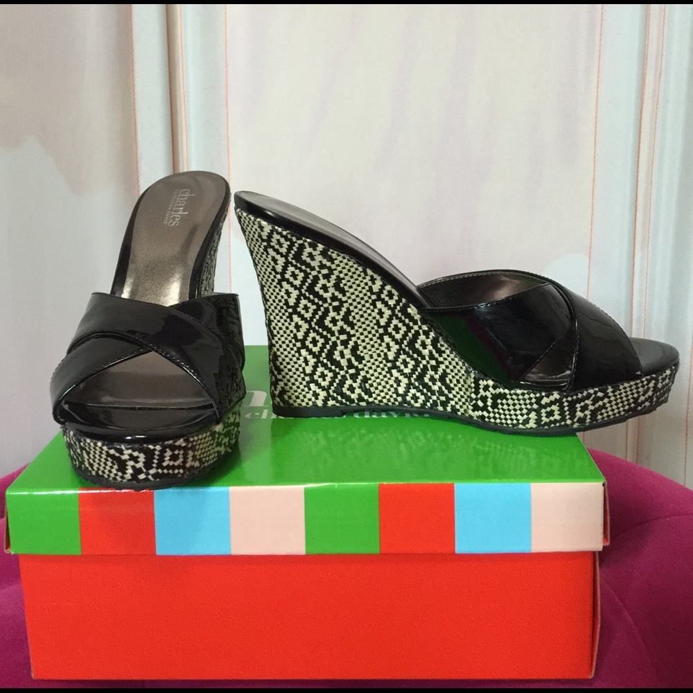 Charles By Charles David Black Patent Wedge, Sz 8 - image 3