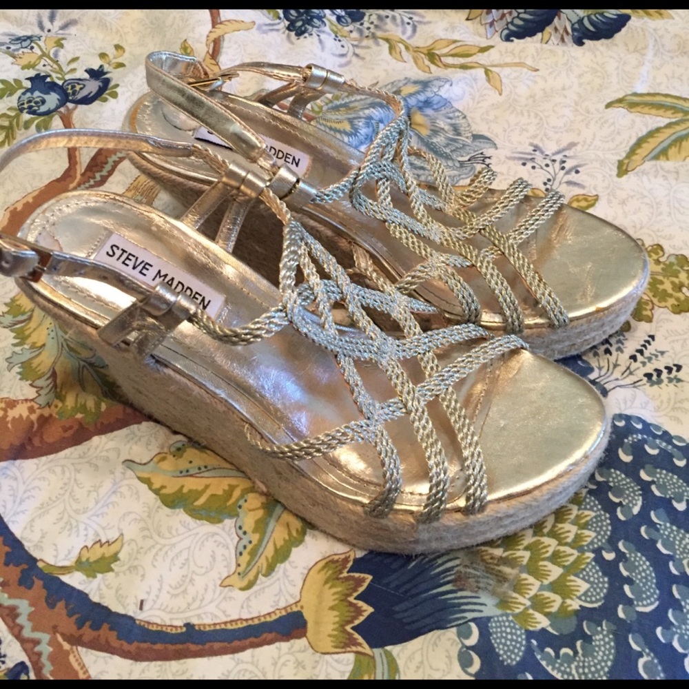 Steve Madden wedges!