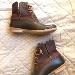 Sperry Duck Boots Size 8.5