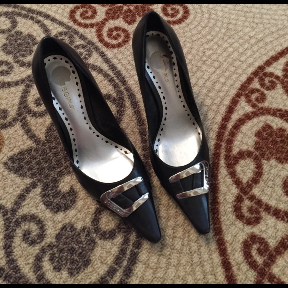 Awesome BCBG girls black heels!