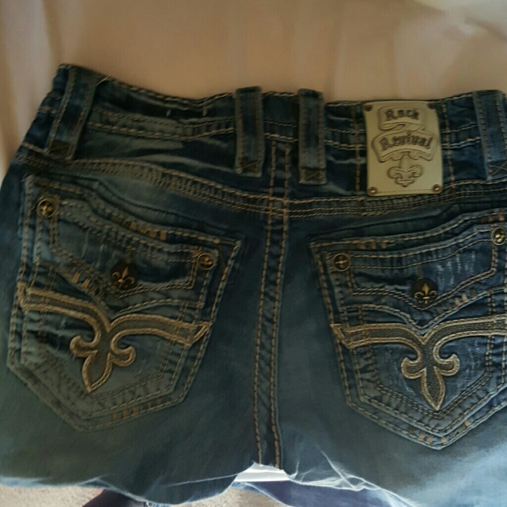 Rock revival  MENS