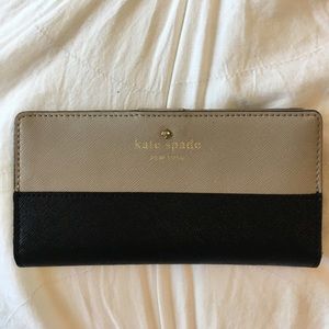 Kate Spade Two Tone Black and Taupe Stacy Wallet