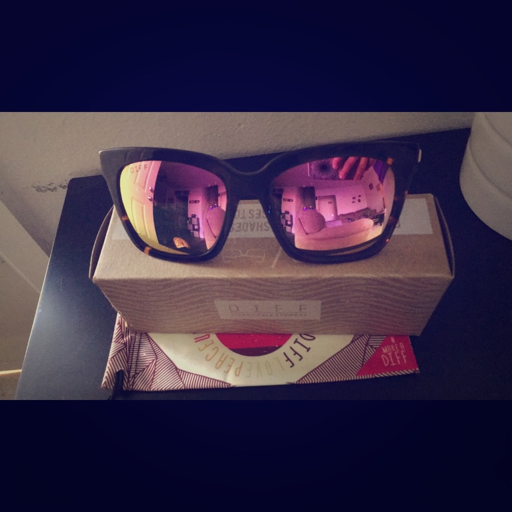 DIFF eyewear sunglasses