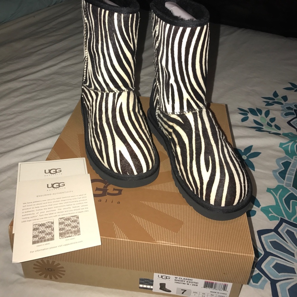 Ugg Zebra Classic short Boot