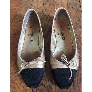 Authentic Chanel ballet flats black&ahold metallic