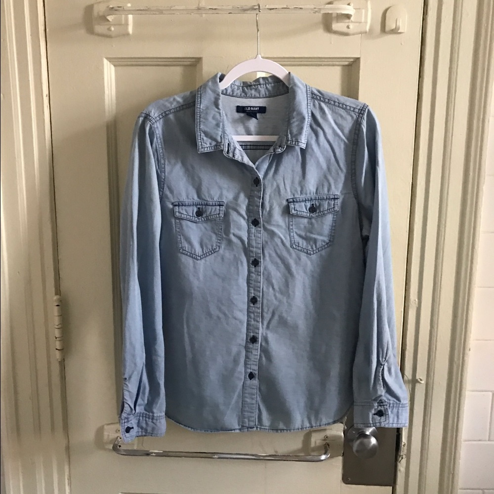 Casual Light Wash Denim Top