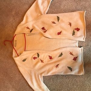 BRAND  NEW WITHOUT TAGS CARDIAGN