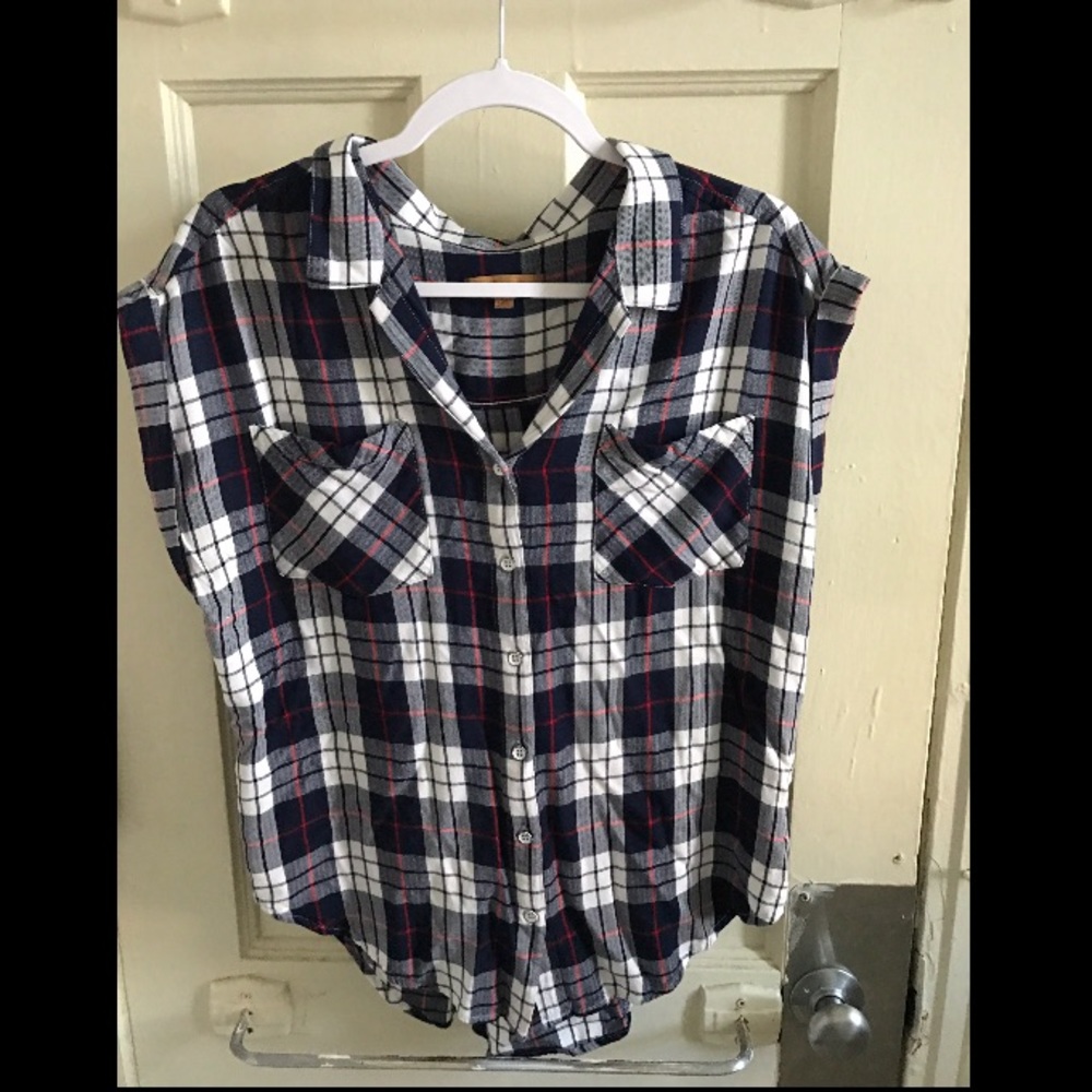 Cute Casual Plaid Top!