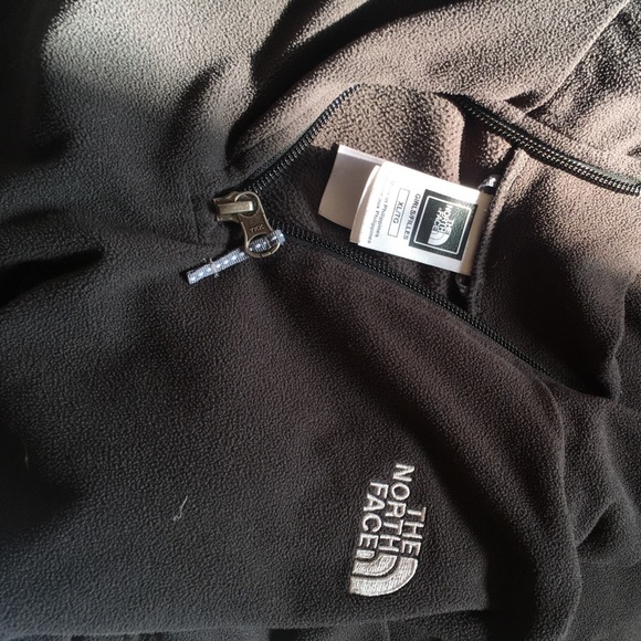 North Face zip up fleeece - Picture 2 of 2
