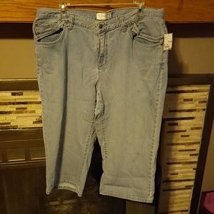 Size 16w capri from cj banks