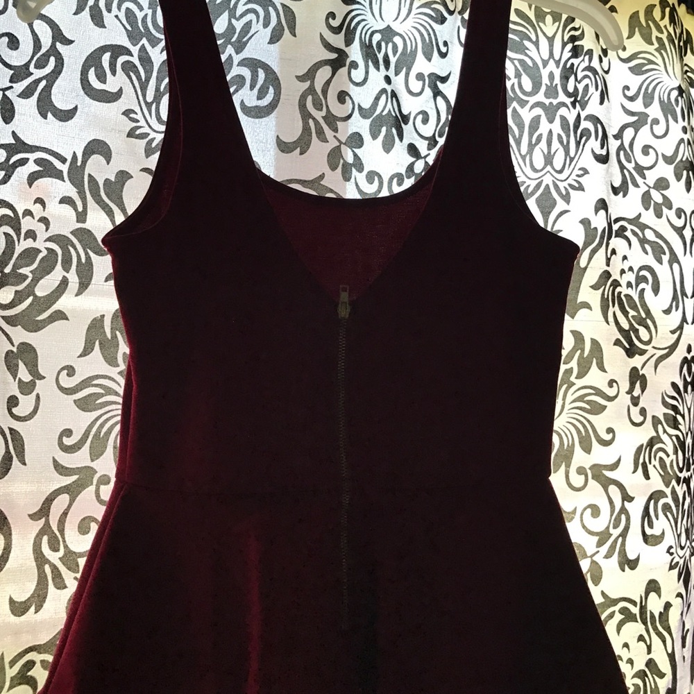 Dress - Picture 4 of 4
