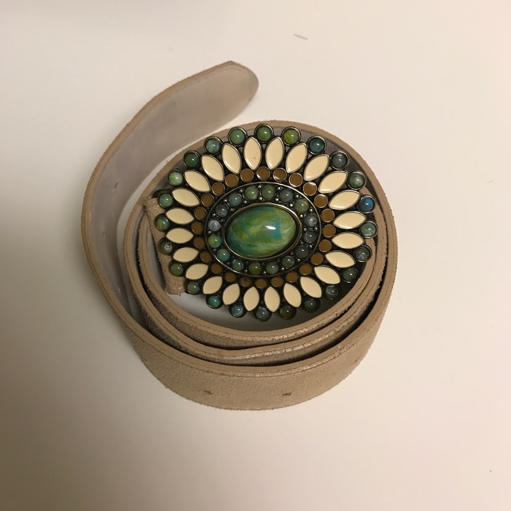 Anthropologie belt
