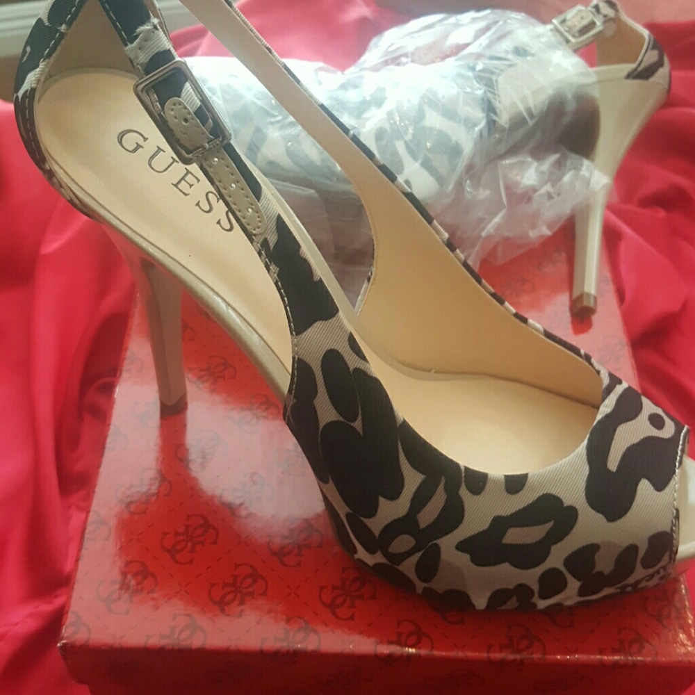 Sexy patent cream Nude Leopard heels