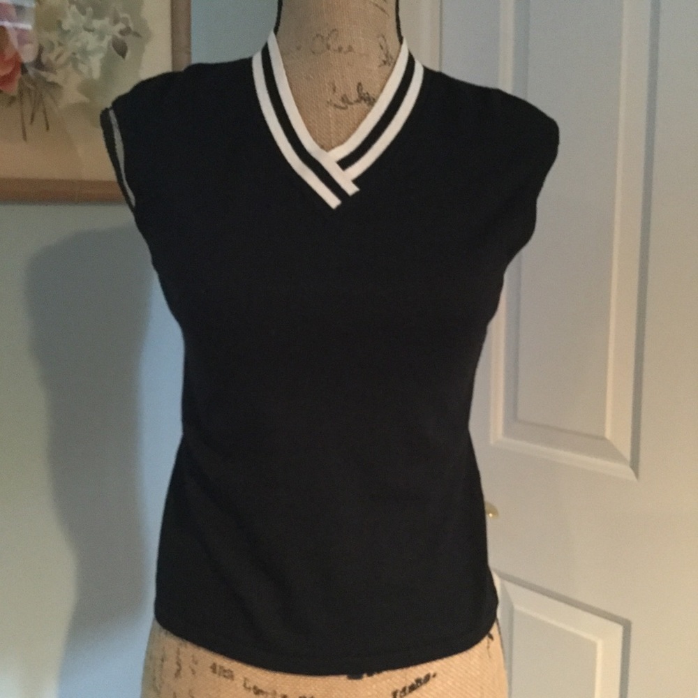 🎉SALE!!🎉 Kate Hill v neck top