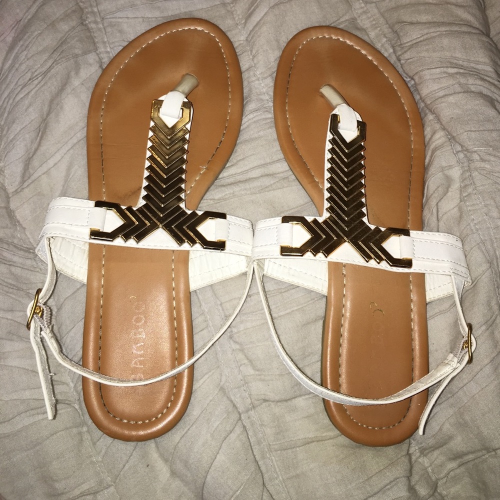 WHITE AND GOLD SANDALS